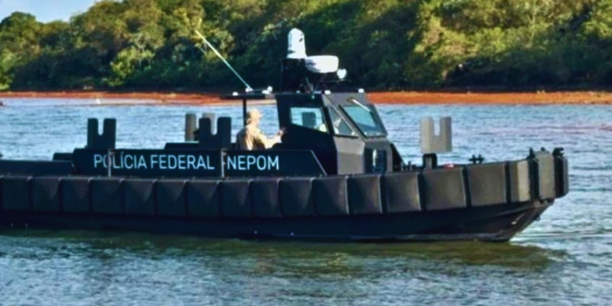 Blindada e veloz: nova lancha da PF entra em ação na tríplice fronteira para sufocar o crime